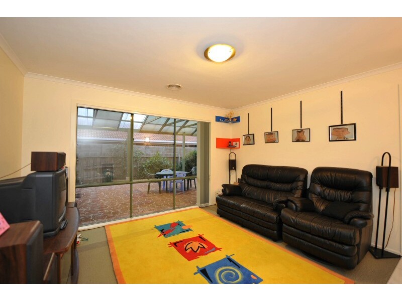 30 Sharpe Court, Berwick VIC 3806