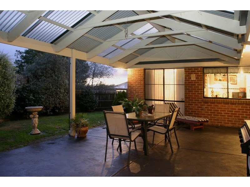 3 Moloney Court, Berwick VIC 3806