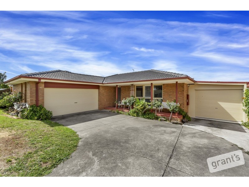 72 Lodge Crescent, Berwick VIC 3806