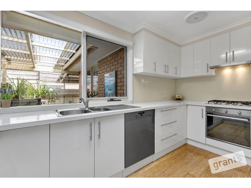 72 Lodge Crescent, Berwick VIC 3806