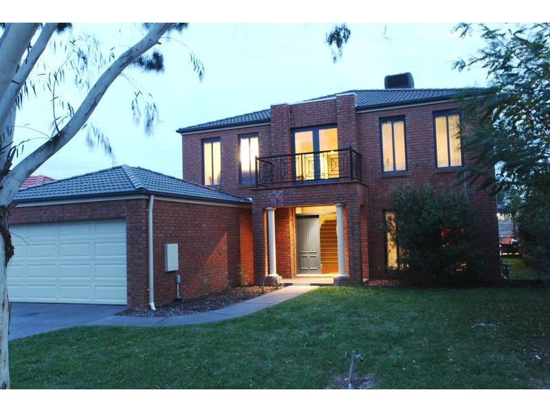 15 Clocktower Court, Berwick VIC 3806