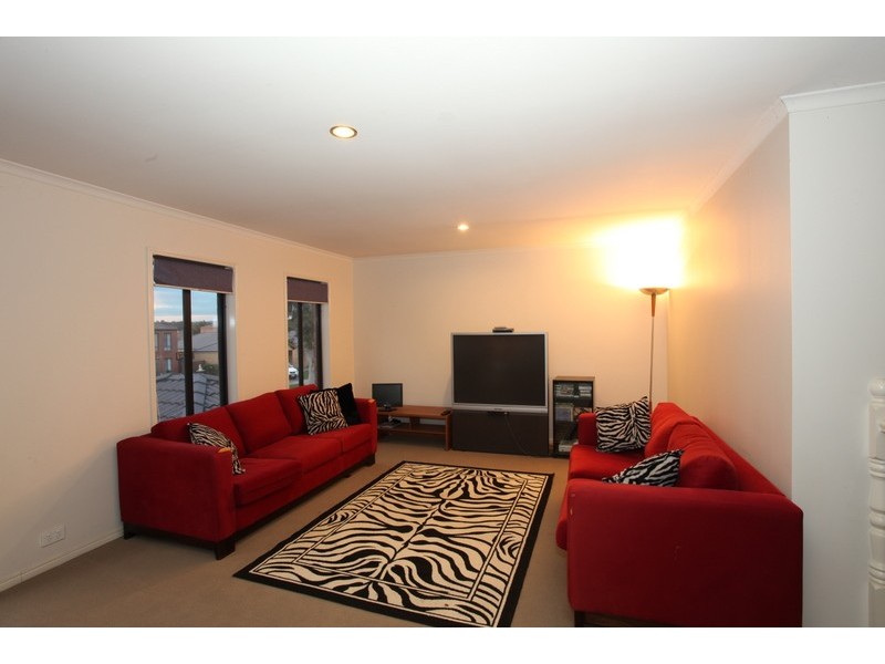 15 Clocktower Court, Berwick VIC 3806