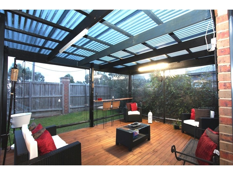 15 Clocktower Court, Berwick VIC 3806