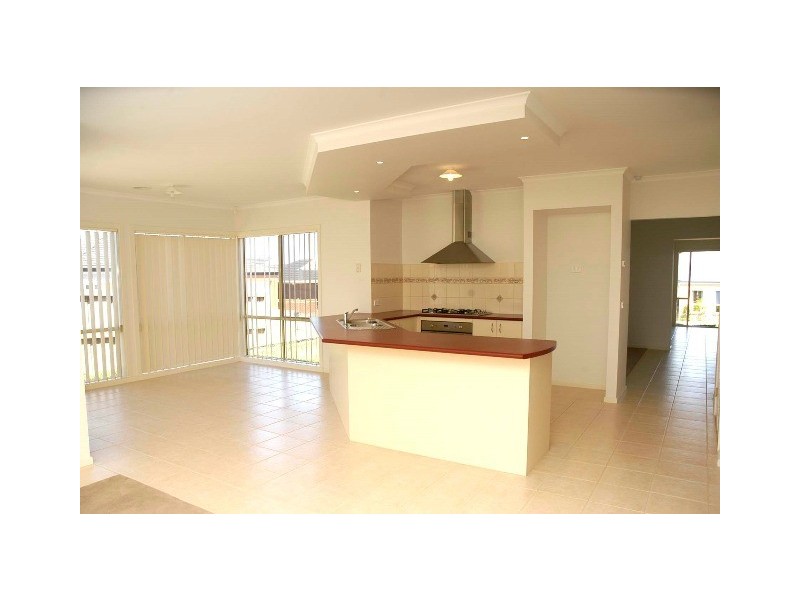 12 Bishop Place, Berwick VIC 3806