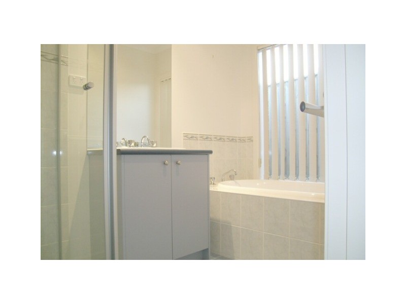 12 Bishop Place, Berwick VIC 3806