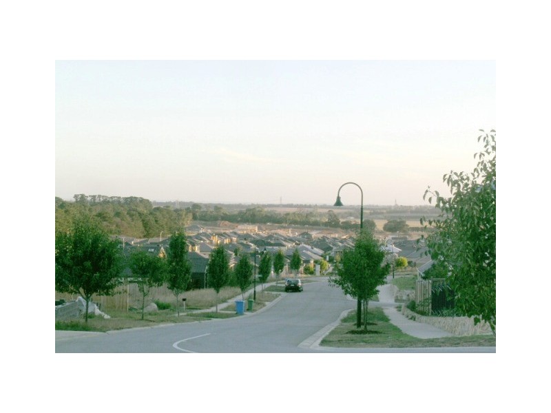 12 Bishop Place, Berwick VIC 3806