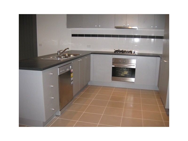 9 Wild Cherry Avenue, Pakenham VIC 3810