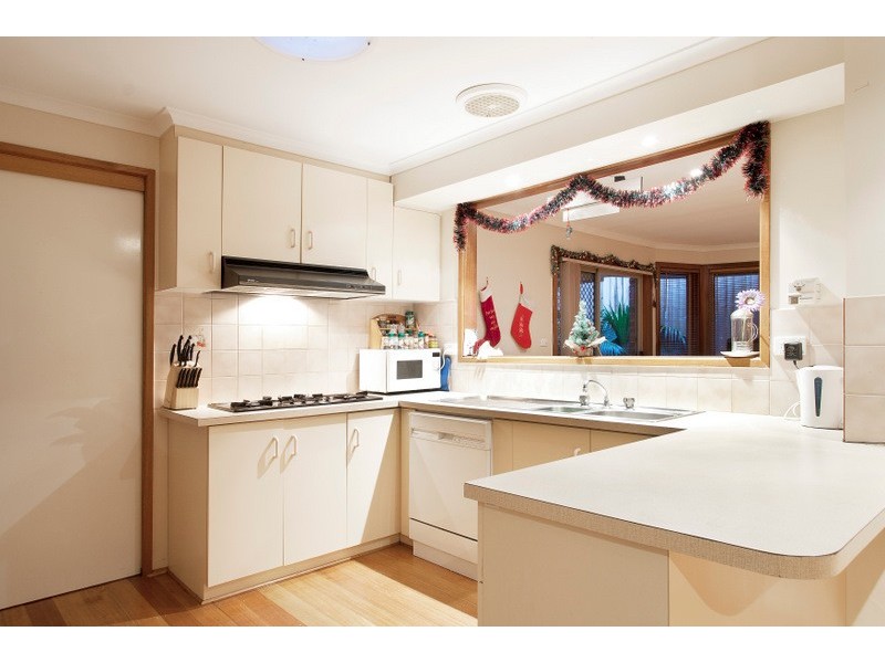 48 Lawrence Drive, Berwick VIC 3806