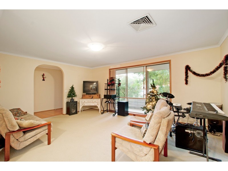 48 Lawrence Drive, Berwick VIC 3806