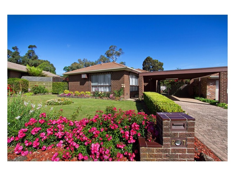 27 Mansfield Street, Berwick VIC 3806