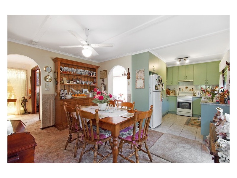 27 Mansfield Street, Berwick VIC 3806