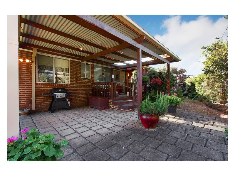 27 Mansfield Street, Berwick VIC 3806