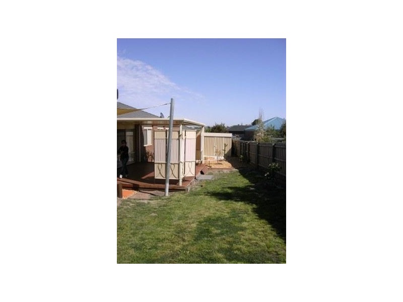 4-6 Domain Drive, Berwick VIC 3806