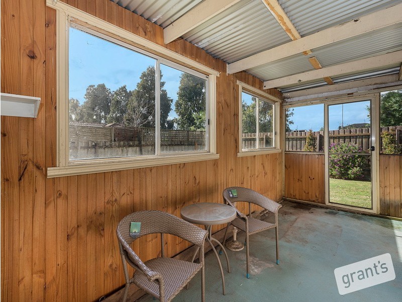 12 Broome Crescent, Cranbourne North VIC 3977