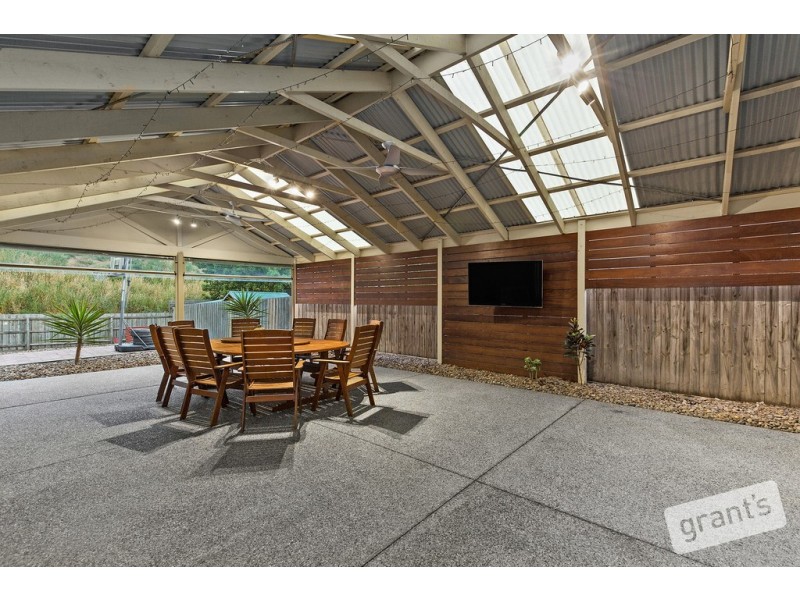 11 Allira Close, Berwick VIC 3806