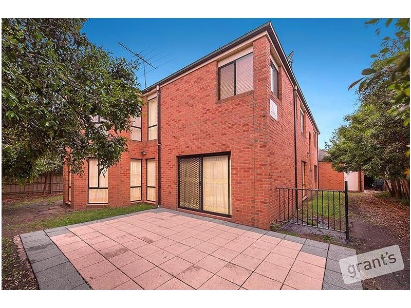 5 Kippenross Drive, Narre Warren South VIC 3805