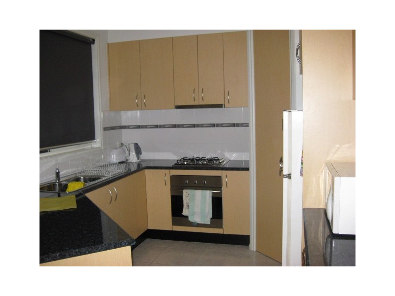 2/30 Woods Street, Beaconsfield VIC 3807