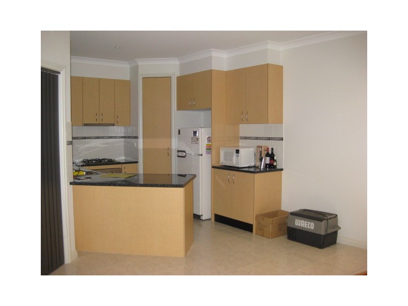 2/30 Woods Street, Beaconsfield VIC 3807