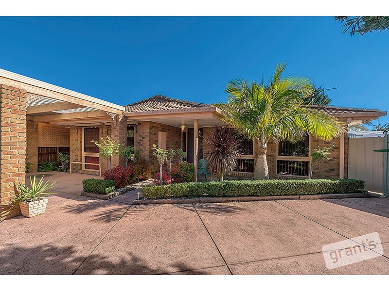 35 Adam Avenue, Hallam VIC 3803