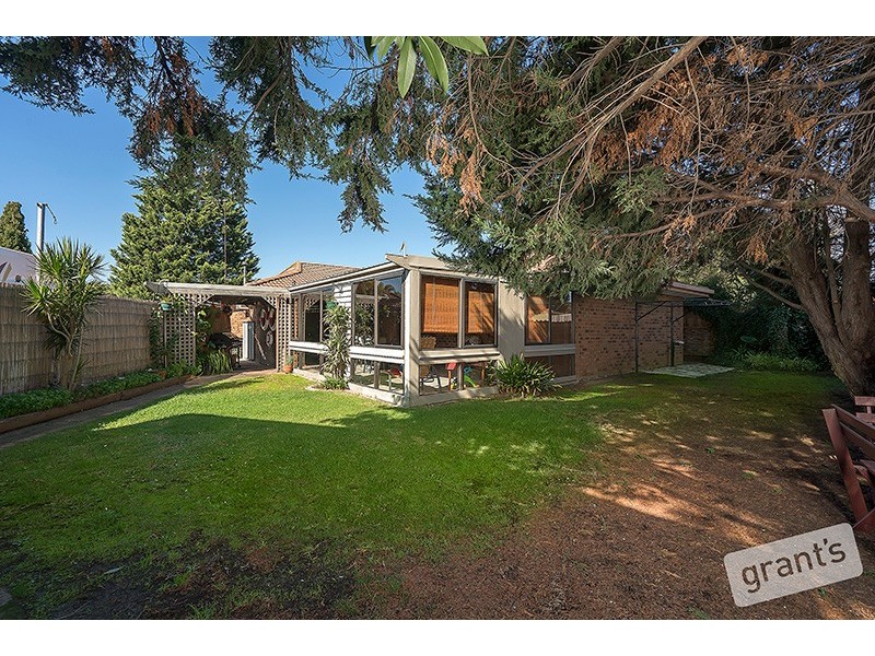 35 Adam Avenue, Hallam VIC 3803