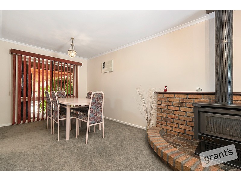 35 Adam Avenue, Hallam VIC 3803