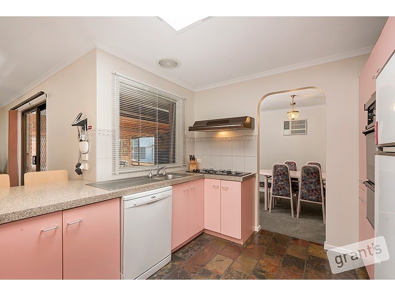 35 Adam Avenue, Hallam VIC 3803