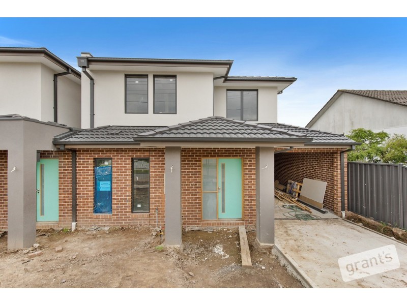 1/18 Lacebark Street, Doveton VIC 3177