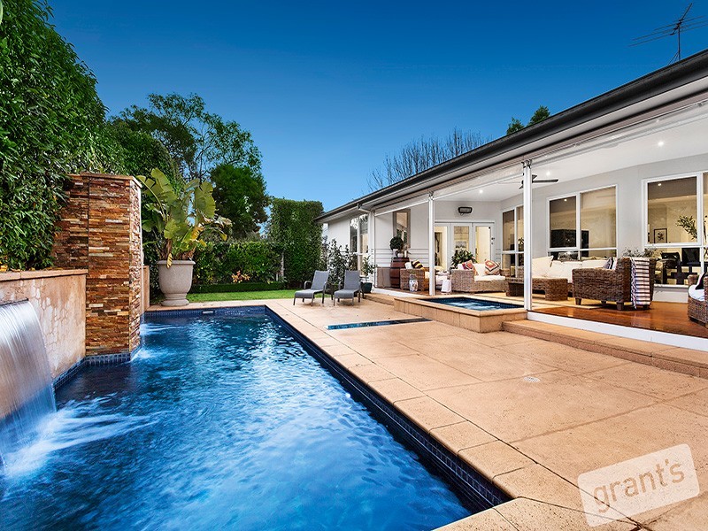 4 Richards Road, Montrose VIC 3765