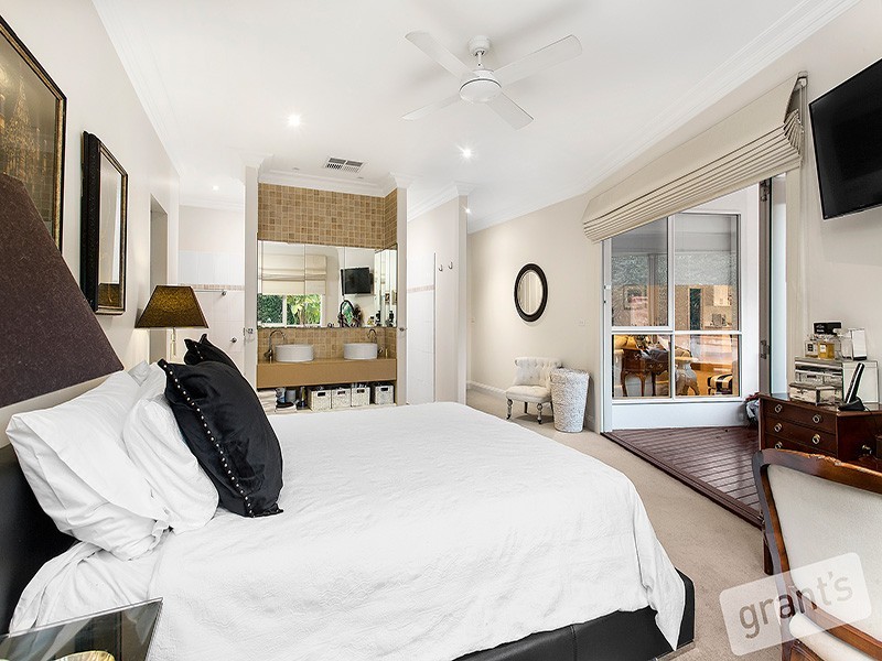 4 Richards Road, Montrose VIC 3765