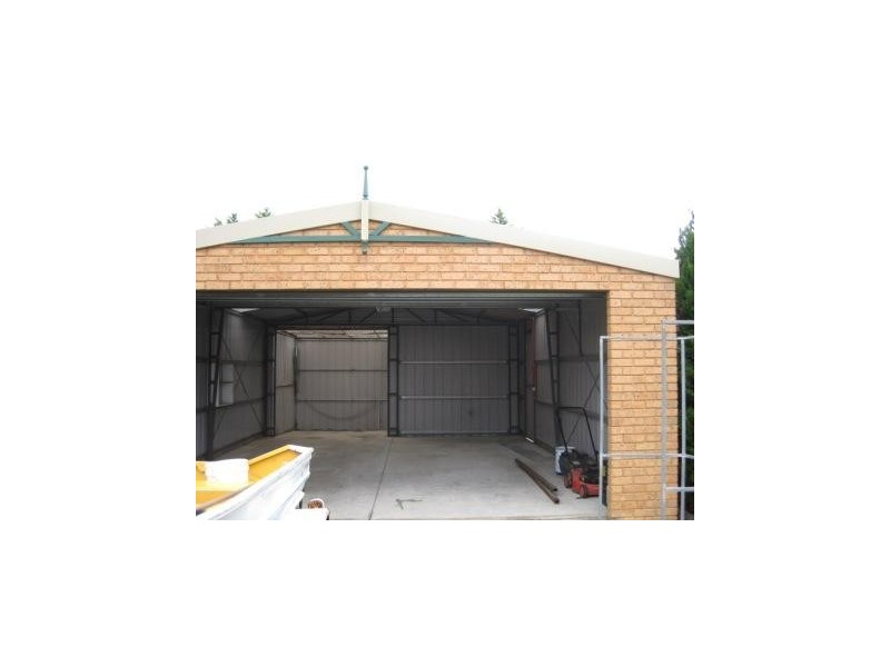 13 Hardy Court, Berwick VIC 3806
