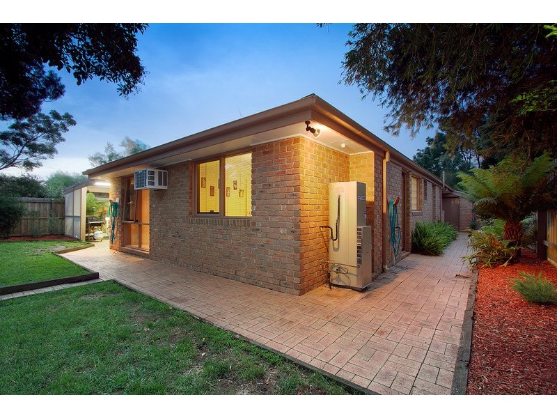 5 Willslie Crescent, Berwick VIC 3806