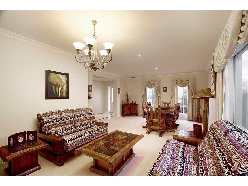 17 Avendon Court, Narre Warren South VIC 3805