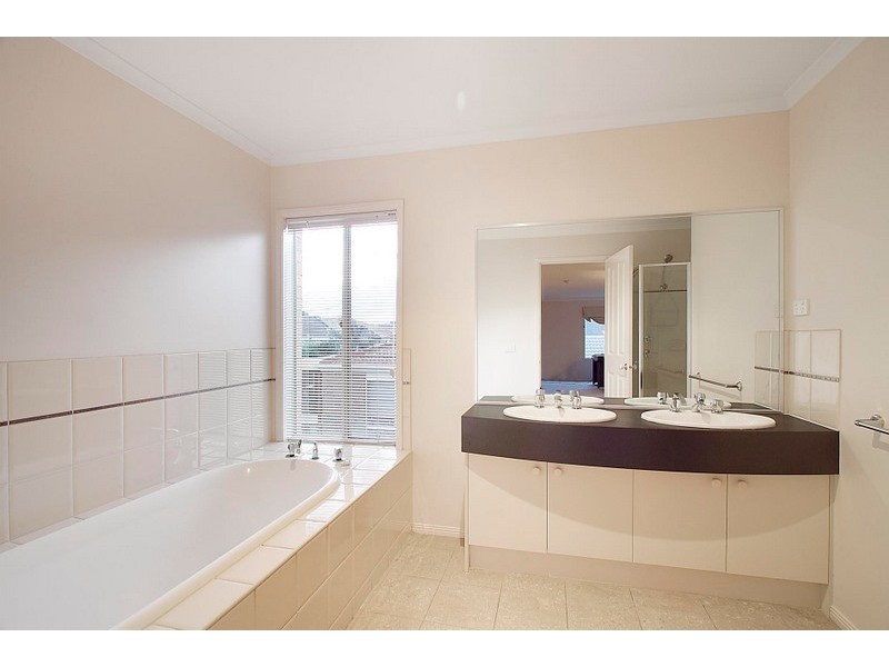 17 Avendon Court, Narre Warren South VIC 3805