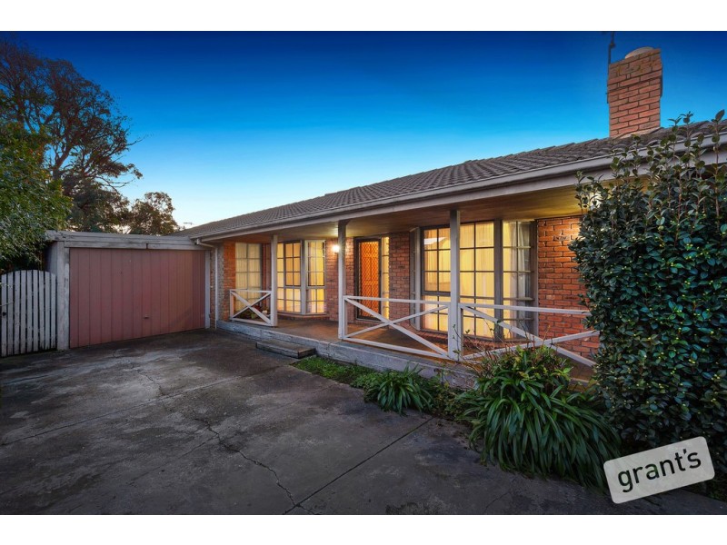 5 County Drive, Berwick VIC 3806