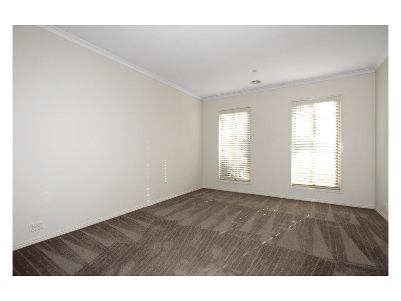 37 Stefan Drive, Berwick VIC 3806