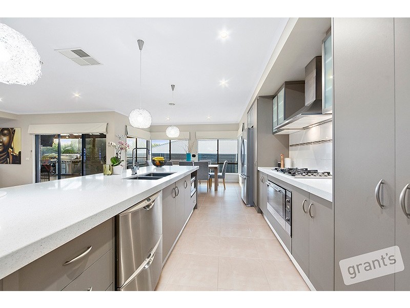 47 Whistler Drive, Berwick VIC 3806