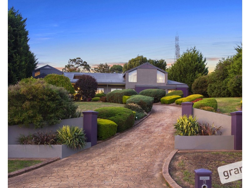 3-4 Tamara Close, Berwick VIC 3806