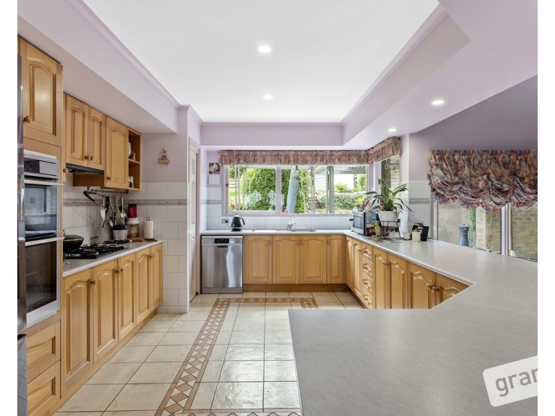 3-4 Tamara Close, Berwick VIC 3806