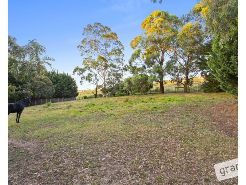 3-4 Tamara Close, Berwick VIC 3806