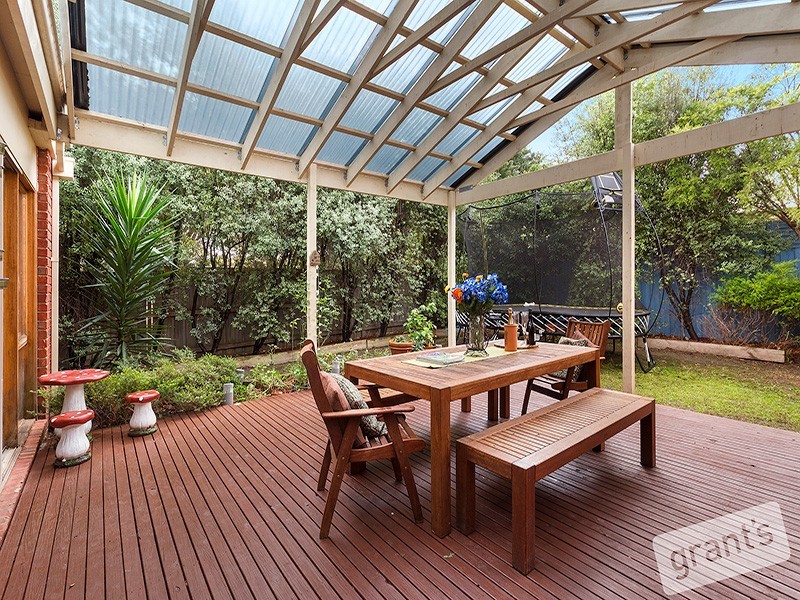 33 Silkwood Avenue, Berwick VIC 3806