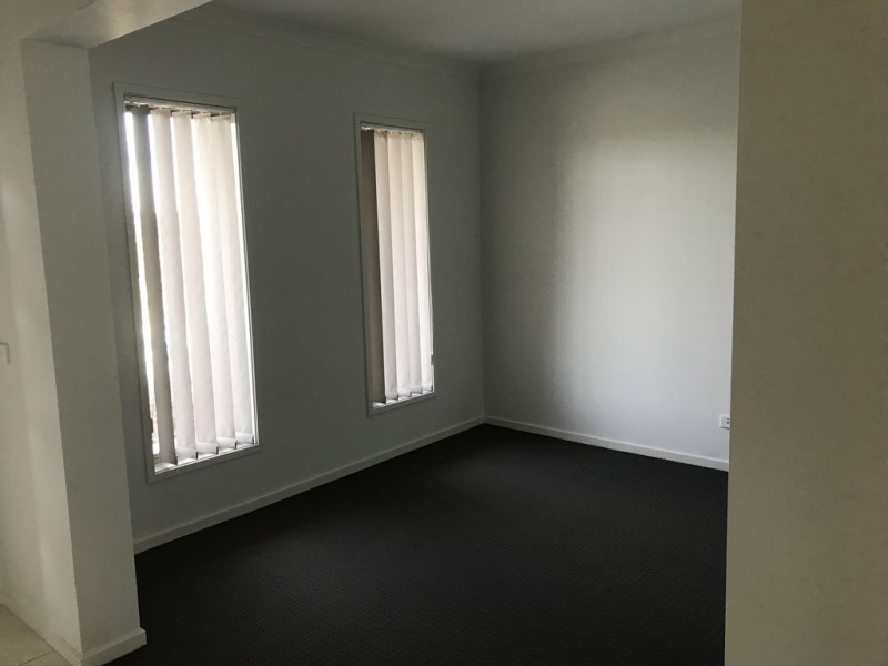 27 Frankland Street, Clyde North VIC 3978