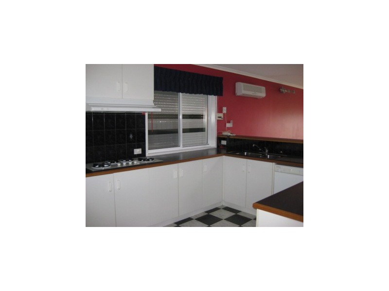 6 Ferncroft Avenue, Berwick VIC 3806