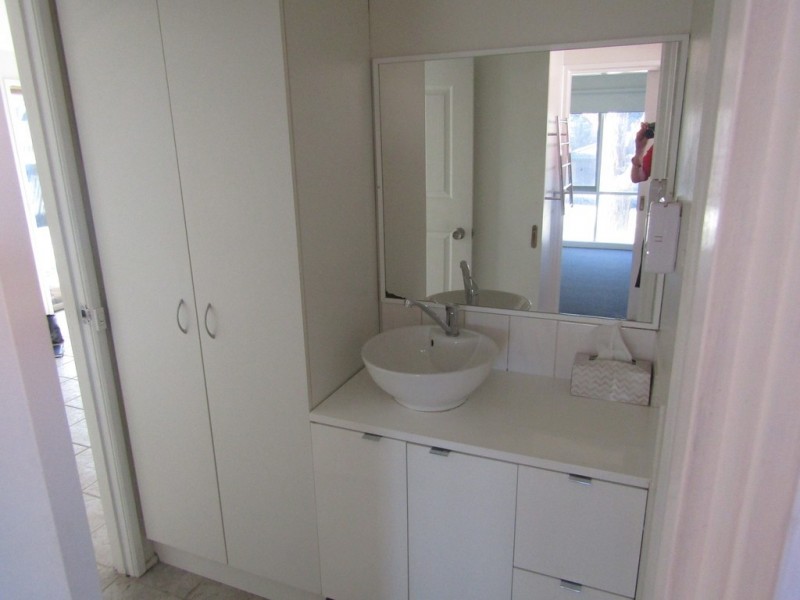 8 Edith Rise, Hampton Park VIC 3976