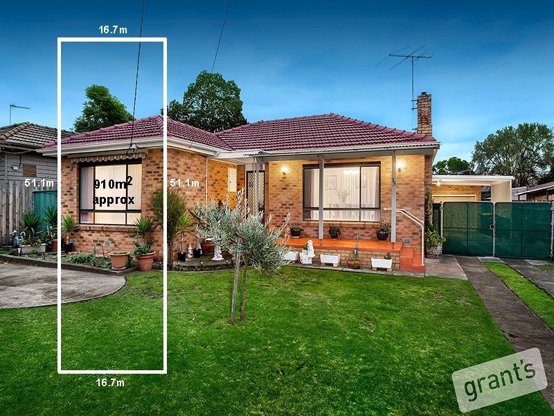 35 Inverness Street, Clarinda VIC 3169