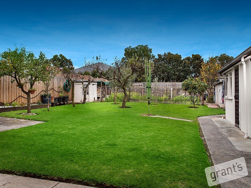 35 Inverness Street, Clarinda VIC 3169