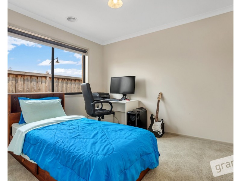 126 Primrose Avenue, Officer VIC 3809