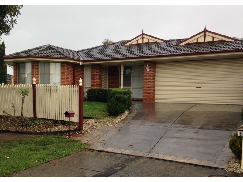 2 Glenisla Way, Berwick VIC 3806
