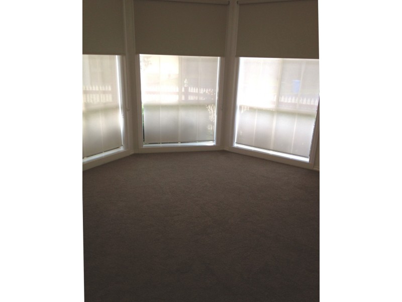 2 Glenisla Way, Berwick VIC 3806