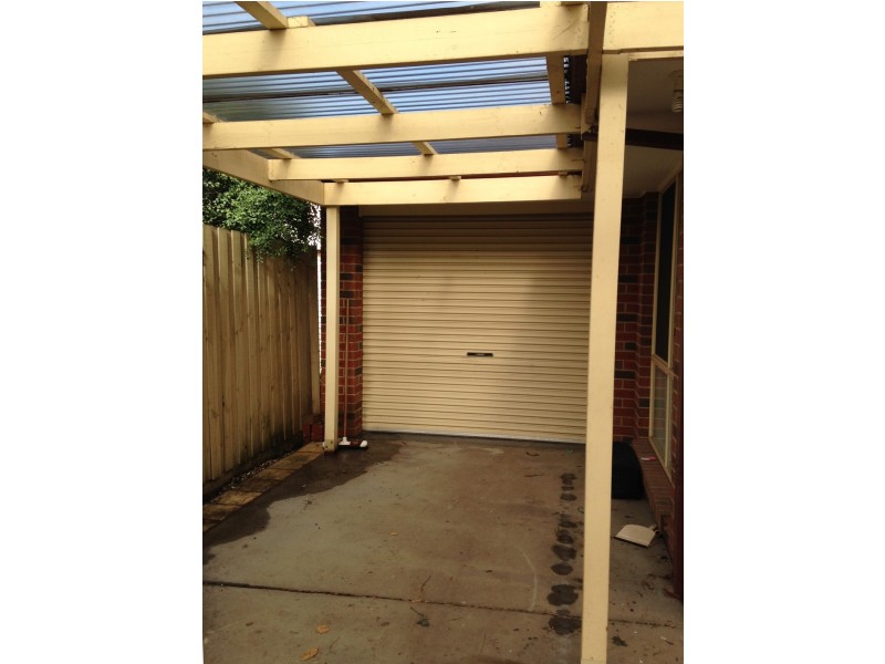 2 Glenisla Way, Berwick VIC 3806