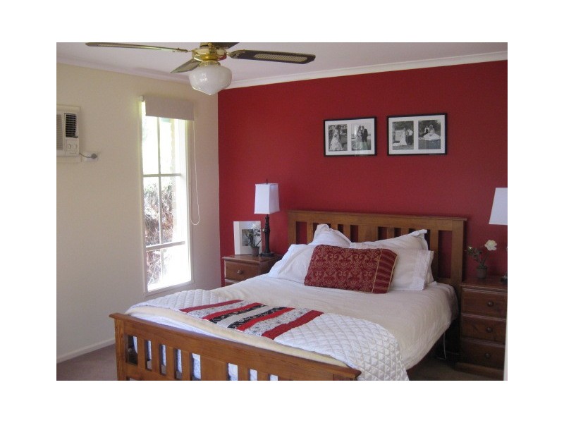 23 Theodore Terrace, Berwick VIC 3806